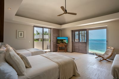 Luxury Villa Photo #56
