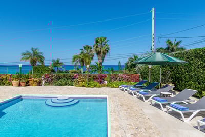 Luxury Villa Photo #5