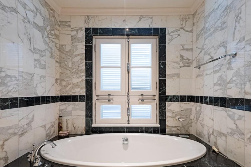 Schooner Bay 401 | Electra