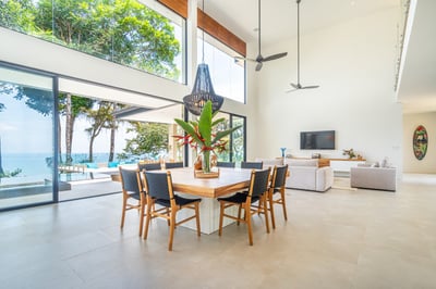 Luxury Villa Photo #27