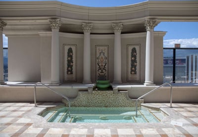 Luxury Villa Photo #13
