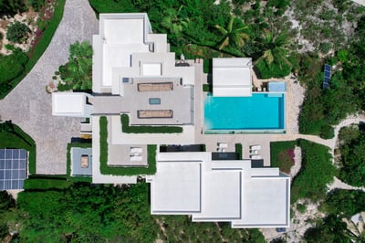 Luxury Villa Photo #20
