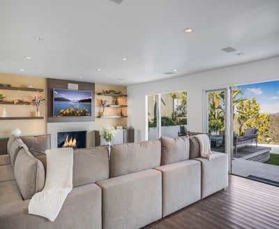 Luxury Villa Photo #16