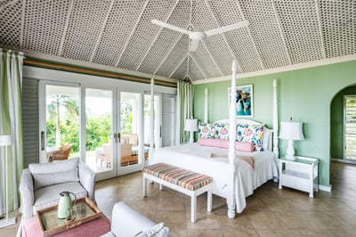 Luxury Villa Photo #16