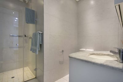 Luxury Villa Photo #37