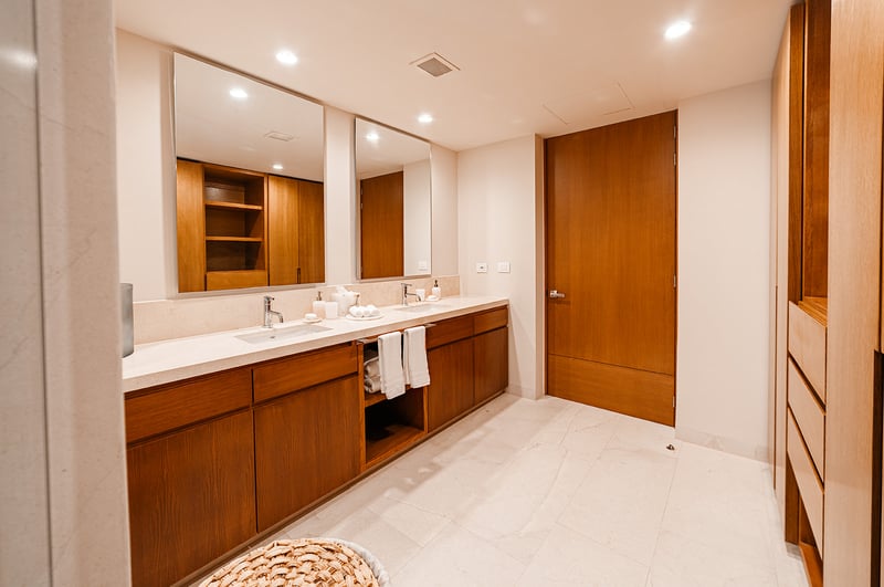 Surf Residences 321