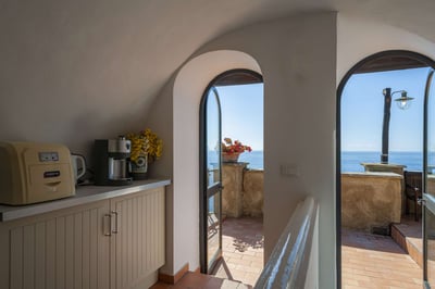 Luxury Villa Photo #25