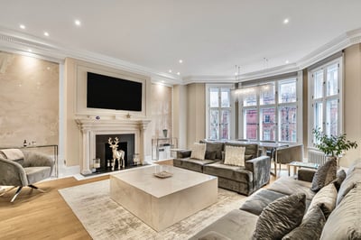 The Knightsbridge