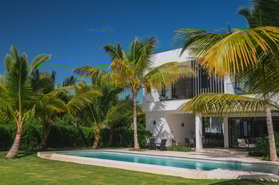 Luxury Villa Photo #7