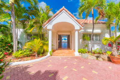 Luxury Villa Photo #31
