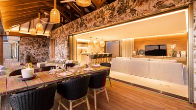 Luxury Villa Photo #30
