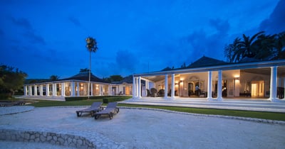 Luxury Villa Photo #2