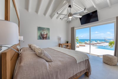 Luxury Villa Photo #35