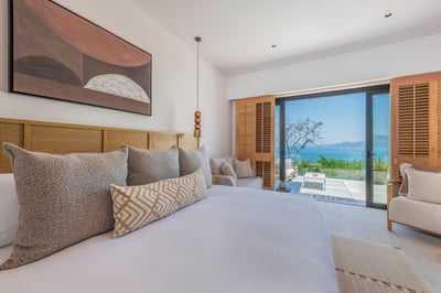 Luxury Villa Photo #33