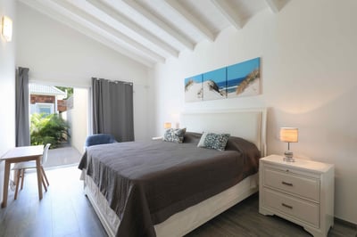 Bedroom 4: King size Bed, Ensuite Bathroom with shower and two sinks, Separate Toilet, Closet, Safe,