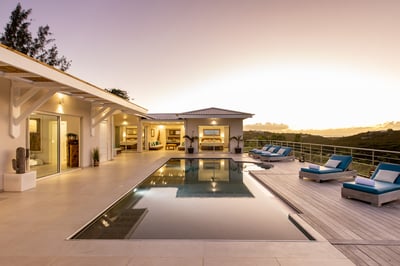 Luxury Villa Photo #7