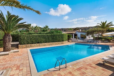 Luxury Villa Photo #9
