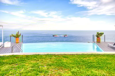 Luxury Villa Photo #2