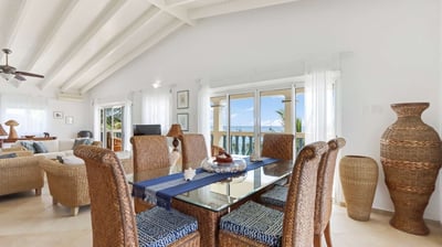 Luxury Villa Photo #10