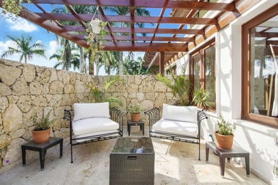 Luxury Villa Photo #13