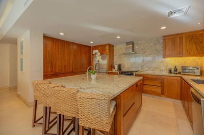Luxury Villa Photo #16