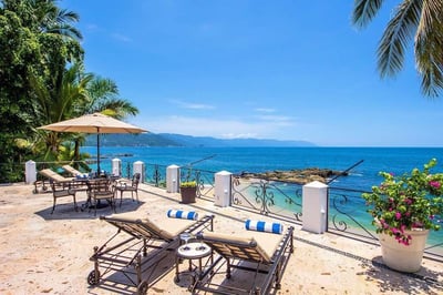Luxury Villa Photo #7