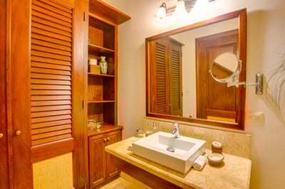 Luxury Villa Photo #42