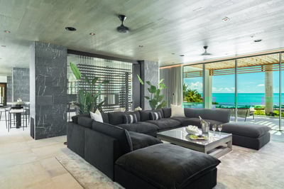 Luxury Villa Photo #15
