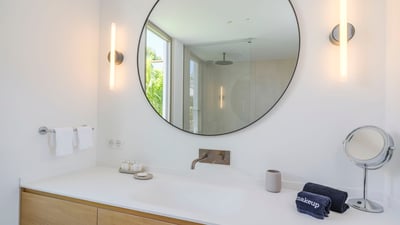 Luxury Villa Photo #42