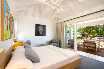 Luxury Villa Photo #33