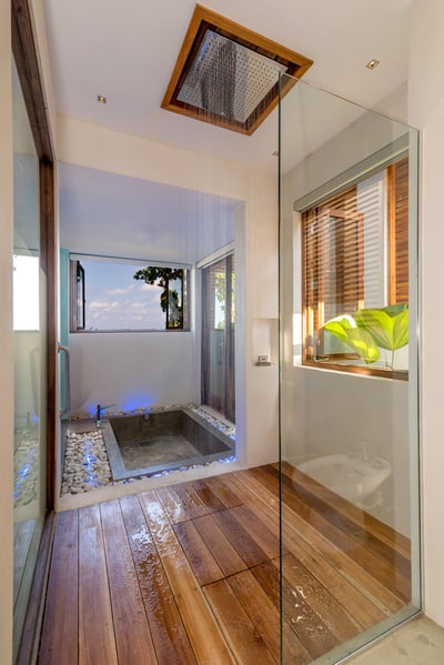 Luxury Villa Photo #35