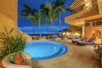 Luxury Villa Photo #8