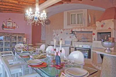 Luxury Villa Photo #11