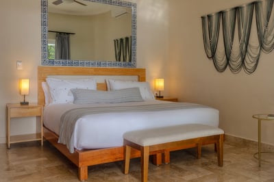 Luxury Villa Photo #42