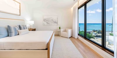 Luxury Villa Photo #15