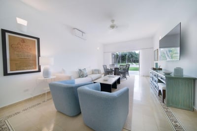 Luxury Villa Photo #18