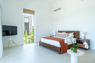 Luxury Villa Photo #13