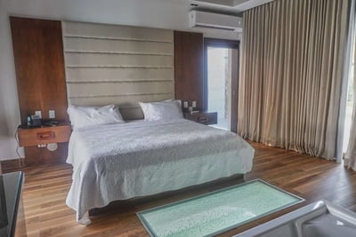 Luxury Villa Photo #43