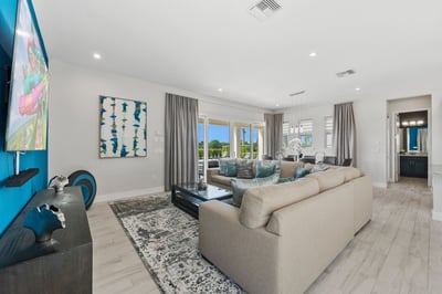Luxury Villa Photo #21
