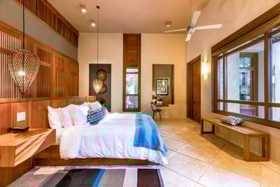 Luxury Villa Photo #16