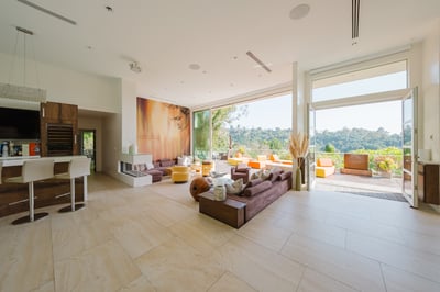 Luxury Villa Photo #36