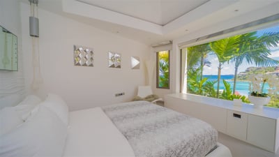 Luxury Villa Photo #46