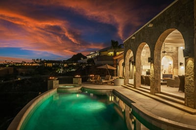 Luxury Villa Photo #7