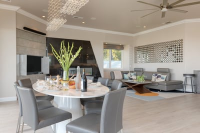 Luxury Villa Photo #18