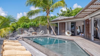 Luxury Villa Photo #2