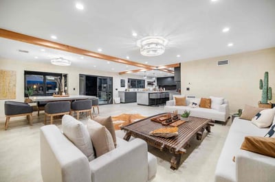 Luxury Villa Photo #19