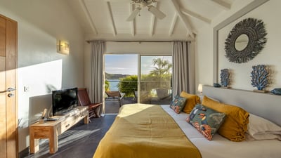 Luxury Villa Photo #33