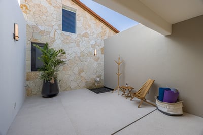 Luxury Villa Photo #32