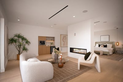 Luxury Villa Photo #40