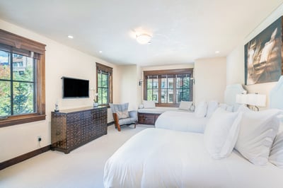 Luxury Villa Photo #14